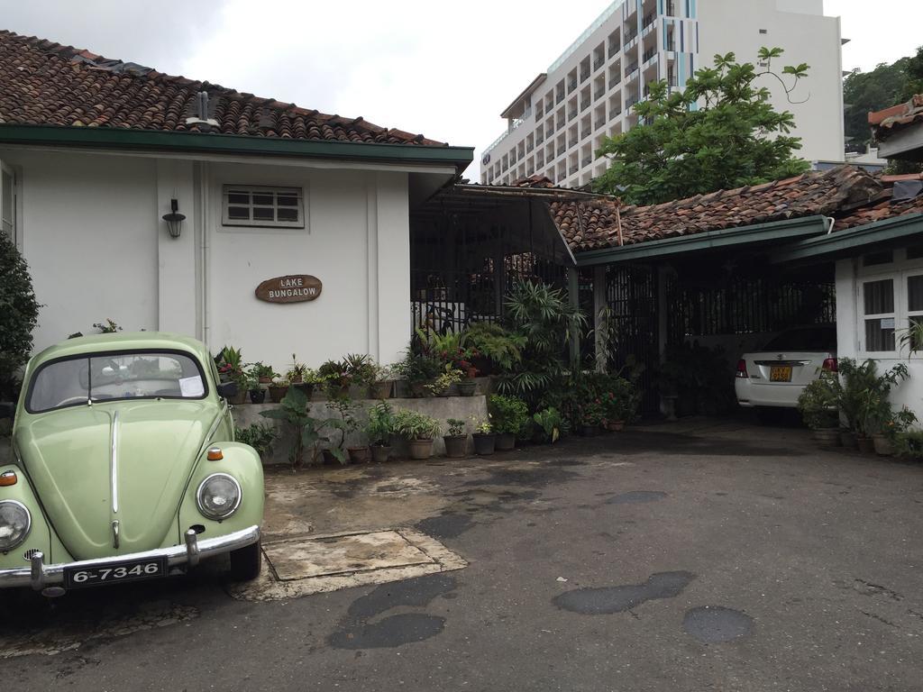 Lake Bungalow Hotel Kandy Luaran gambar
