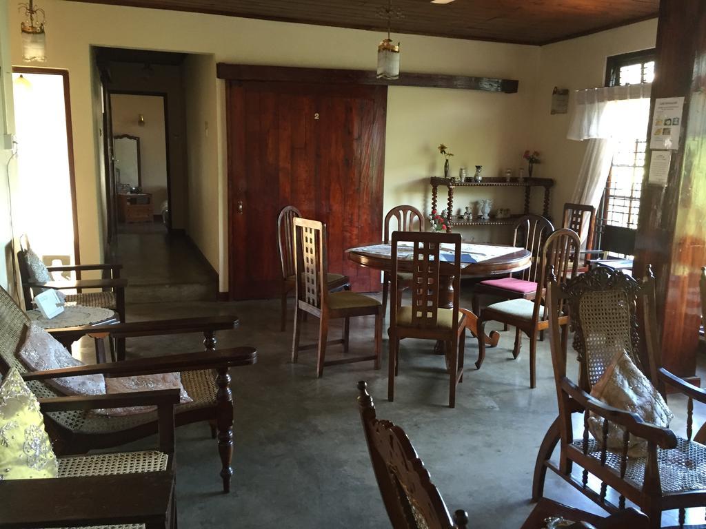 Lake Bungalow Hotel Kandy Luaran gambar